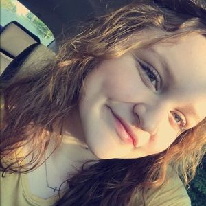 Meet your Posher, Abi